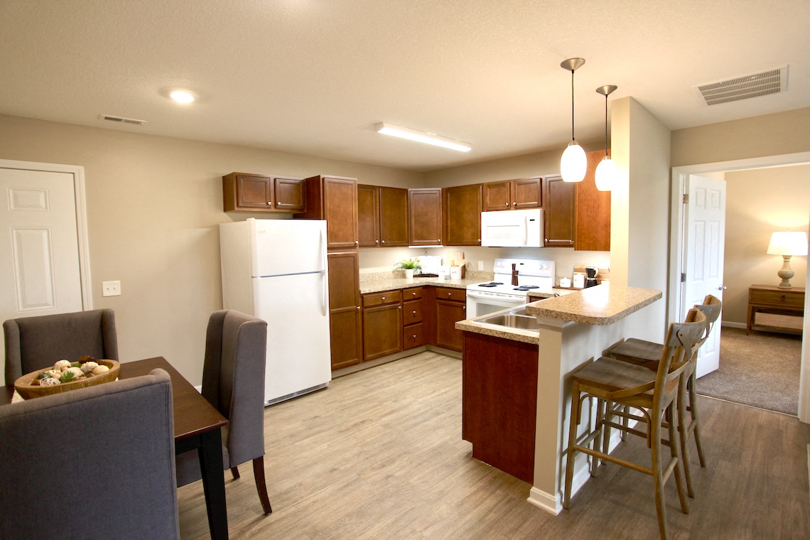 Photos and Video of Laurel Bluff Apartments in Reynoldsburg, OH